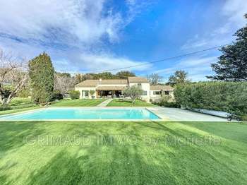 Vente maison 8 pièces Plan-de-la-Tour 83