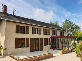 Maison 7 pièces 141 m² · à Planches · 141 m² · 227 920 €