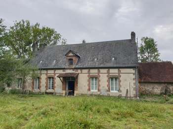 Maison 8 pièces 150 m² · à Planches · 150 m² · 341 880 €