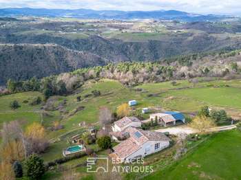 Vente maison 9 pièces Plats 07
