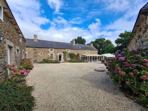 Vente maison 12 pièces Pléguien 22
