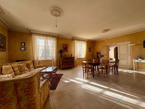 Vente maison 8 pièces