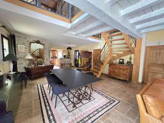 Vente maison 8 pièces