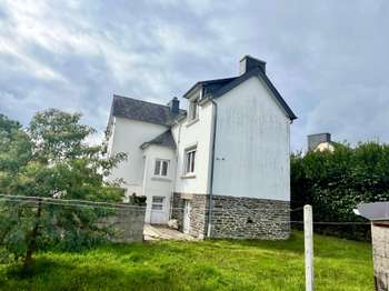 Maison 6 pièces 105 m² · à Plévin · 105 m² · 107 000 €