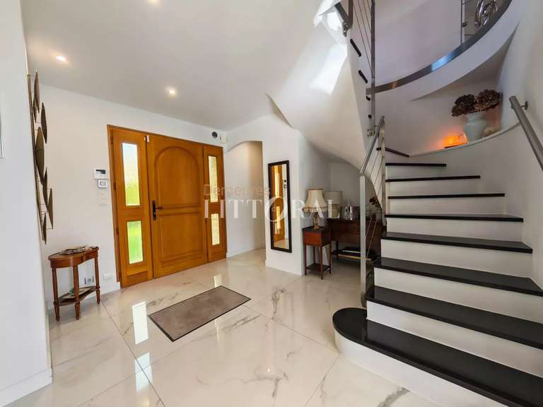Vente maison 9 pièces