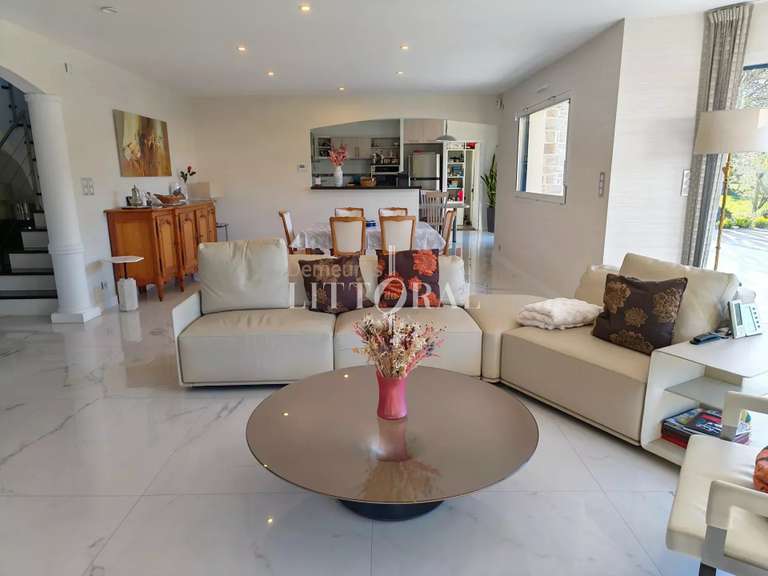 Vente maison 9 pièces