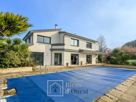 Vente maison 9 pièces Ploërmel 56