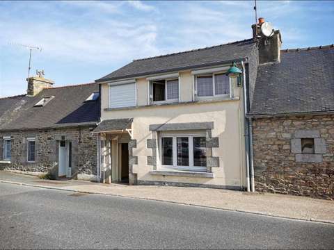 Vente maison 4 pièces Ploëzal 22