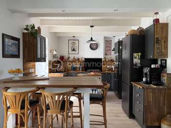Maison 4 pièces 141 m² · à Plomodiern · 141 m² · 230 000 €