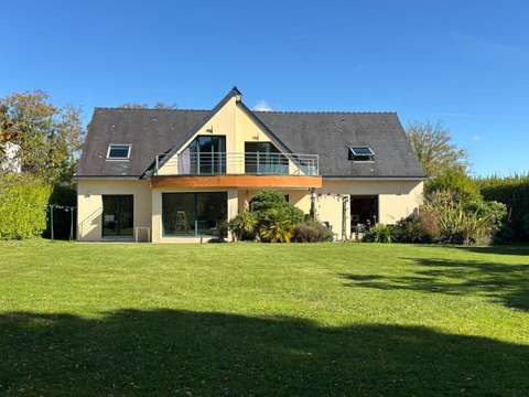 Vente maison 9 pièces Plonéour-Lanvern 29