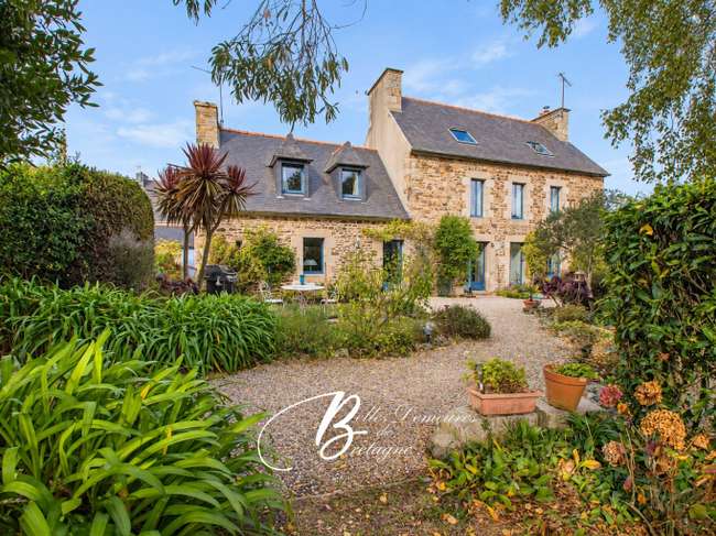 Maison 8 pièces 202 m² · à Ploubazlanec · 202 m² · 705 840 €