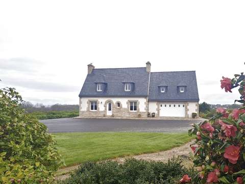 Vente maison 7 pièces Plougrescant 22