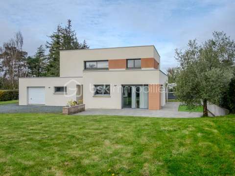 Vente maison 7 pièces Ploumagoar 22