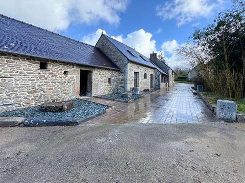 Vente maison 8 pièces Plounéour-Ménez 29