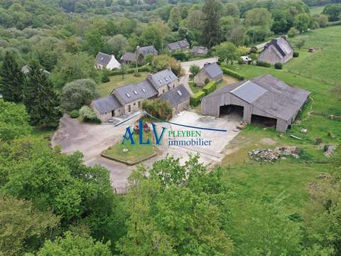Vente maison 8 pièces Plounéour-Ménez 29