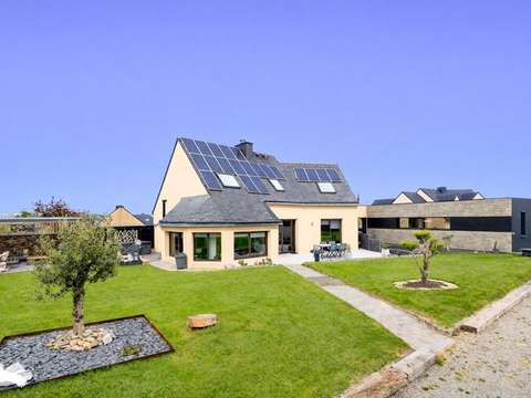 Vente maison 7 pièces Plounéventer 29