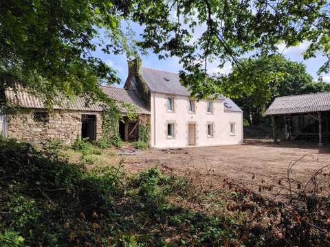 Vente maison 5 pièces Plounéventer 29
