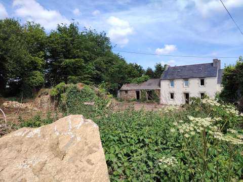 Vente maison 5 pièces Plounéventer 29