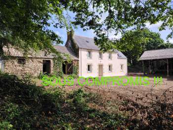 Vente maison 5 pièces Plounéventer 29
