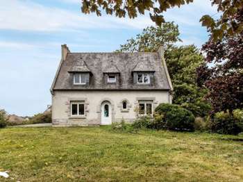 Vente maison 7 pièces Plounévez-Lochrist 29