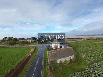 Vente maison 10 pièces Plounévez-Lochrist 29