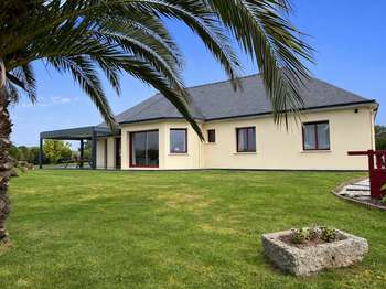 Vente maison 7 pièces Plounévez-Lochrist 29