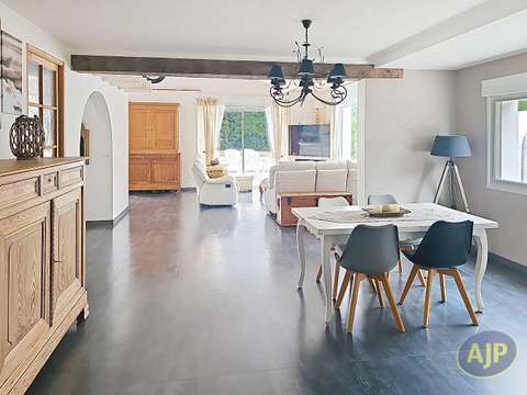 Vente maison 8 pièces