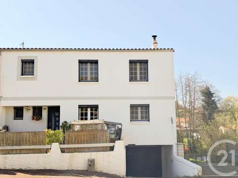 Vente maison 9 pièces Poiroux 85