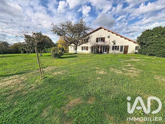 Maison 6 pièces 147 m² · à Pompaire · 147 m² · 167 000 €