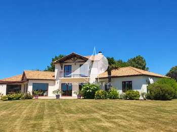 Vente maison 8 pièces Pornic 44
