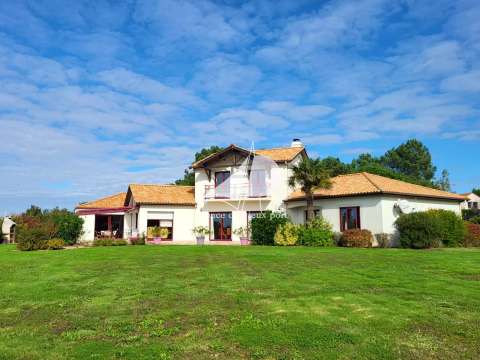 Vente maison 8 pièces Pornic 44