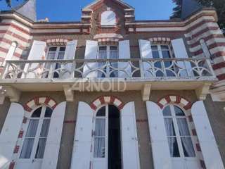 Vente maison 11 pièces