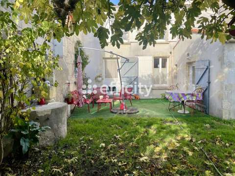 Vente maison 5 pièces Port-des-Barques 17