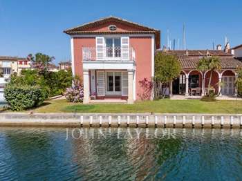Vente maison 6 pièces Port-grimaud 83
