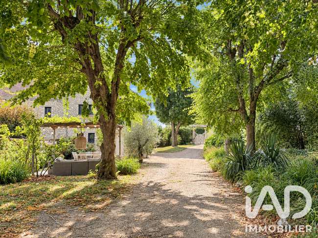 Maison 9 pièces 236 m² · à Port-Mort · 236 m² · 590 000 €