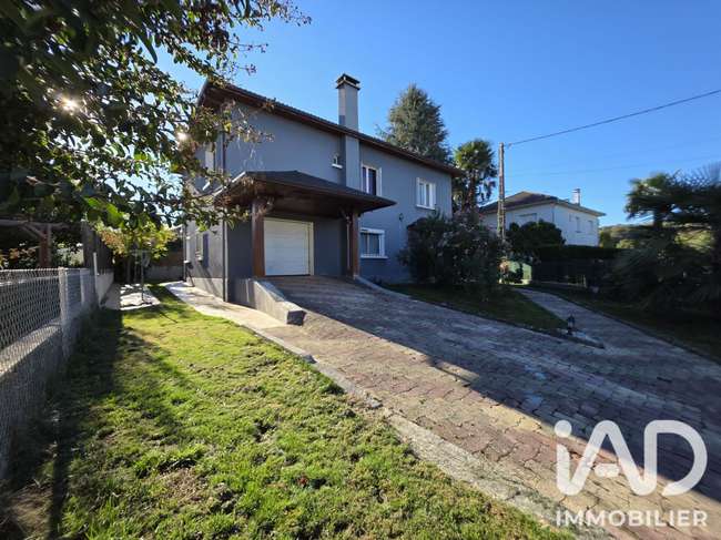 Maison 5 pièces 136 m² · à Poueyferré · 136 m² · 196 000 €