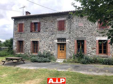 Vente maison 7 pièces Pouzauges 85