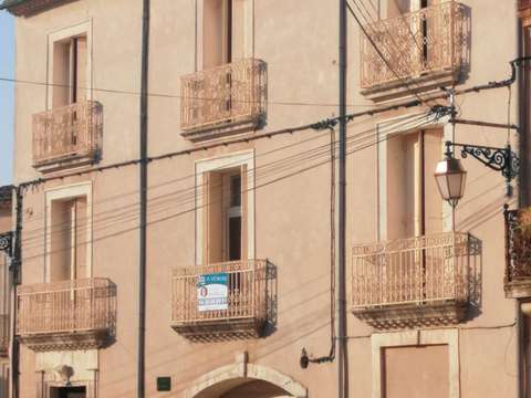 Vente maison 8 pièces Pouzolles 34