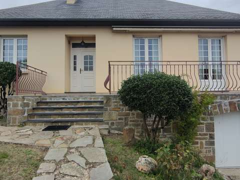 Vente maison 4 pièces Pre-en-Pail 53