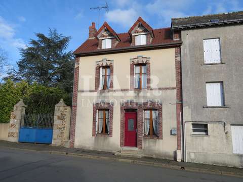 Vente maison 5 pièces Pre-en-Pail 53