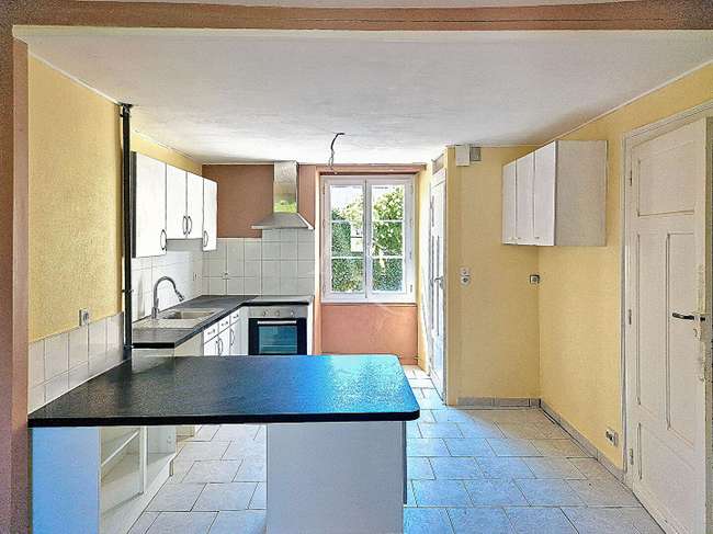 Maison 5 pièces 78 m² · à Précigné · 78 m² · 65 500 €