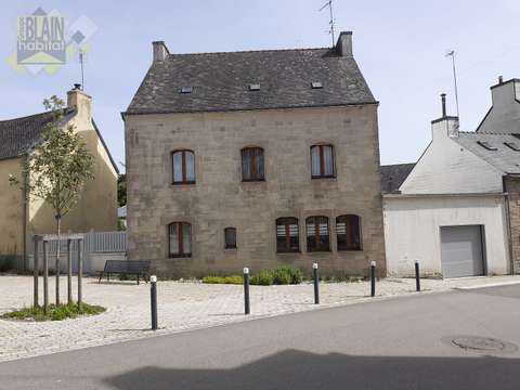 Vente maison 9 pièces Priziac 56