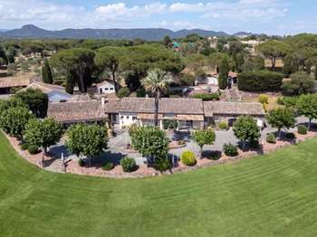 Vente Maison 7 chambresPuget-sur-Argens