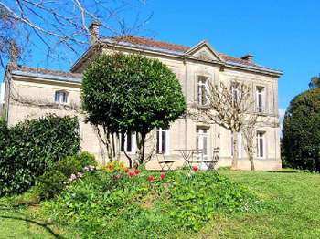 Vente maison 11 pièces Pugnac 33