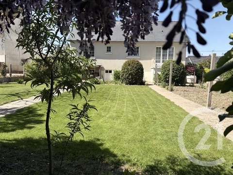 Vente maison 5 pièces Quelaines-Saint-Gault 53