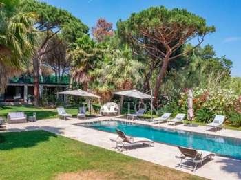 Maison 9 pièces 450 m² · à Ramatuelle · 450 m² · 14 840 000 €