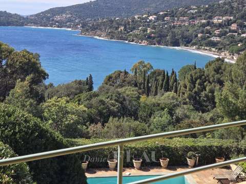 Vente maison 9 pièces Rayol-Canadel-sur-Mer 83