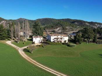 Vente maison 12 pièces Reilhanette 26