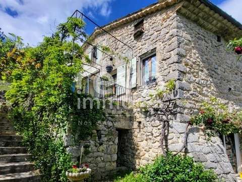 Vente maison 5 pièces Rémuzat 26