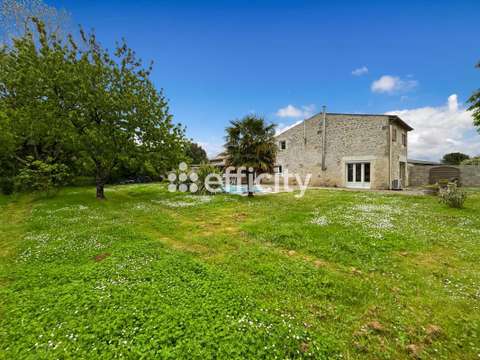 Vente maison 5 pièces Rétaud 17